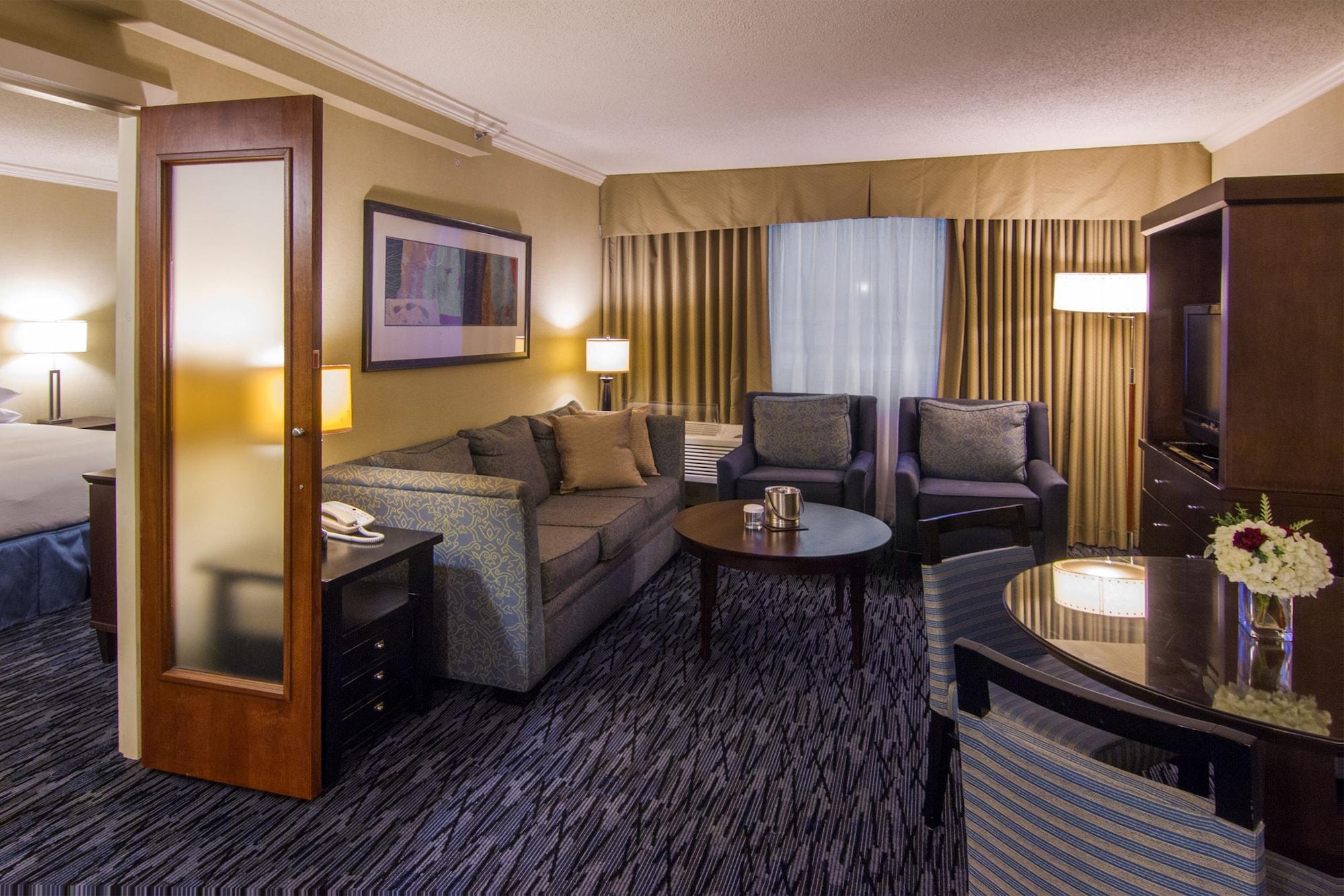 Doubletree By Hilton Norwalk Ξενοδοχείο Εξωτερικό φωτογραφία