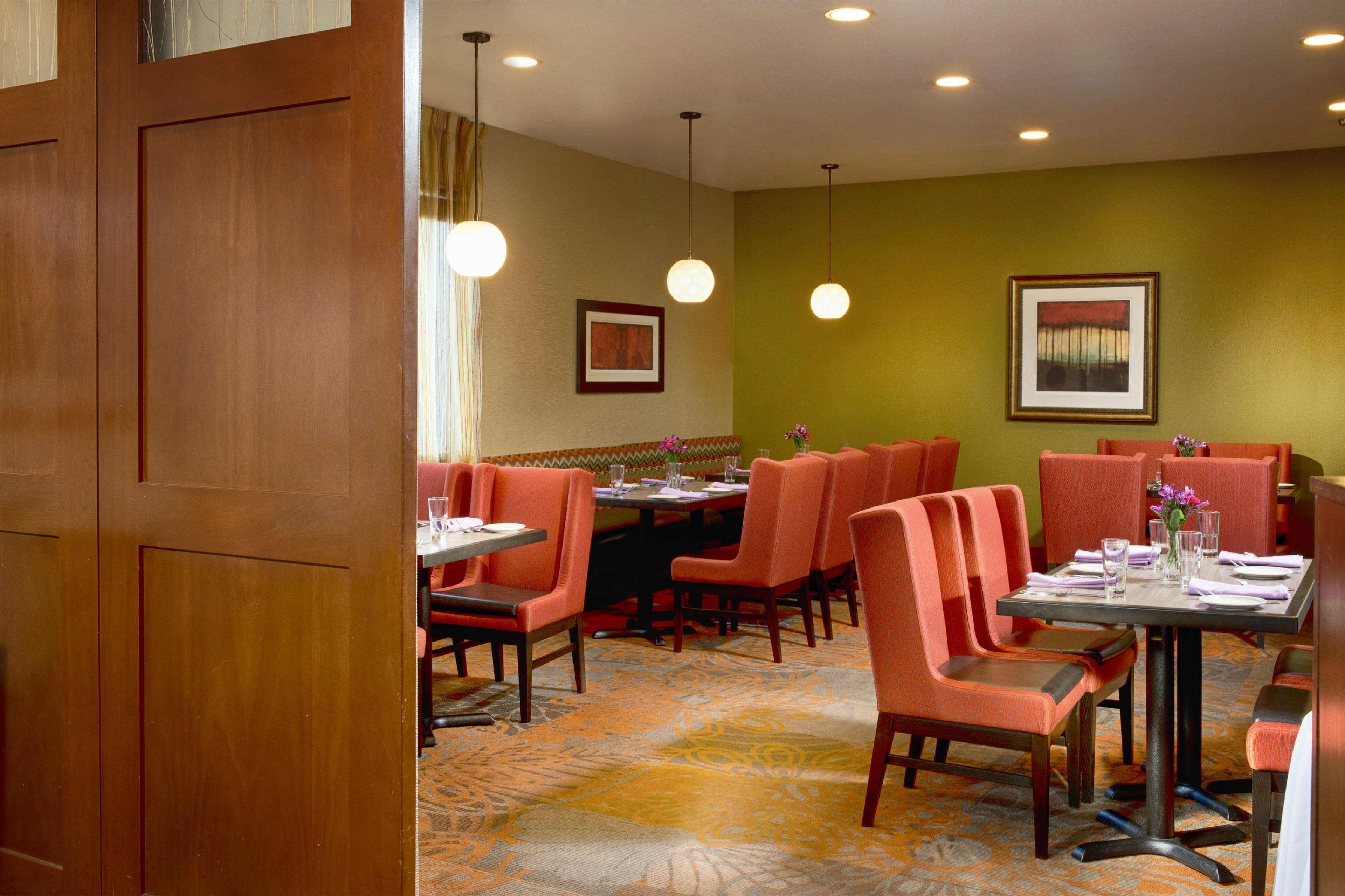 Doubletree By Hilton Norwalk Ξενοδοχείο Εξωτερικό φωτογραφία