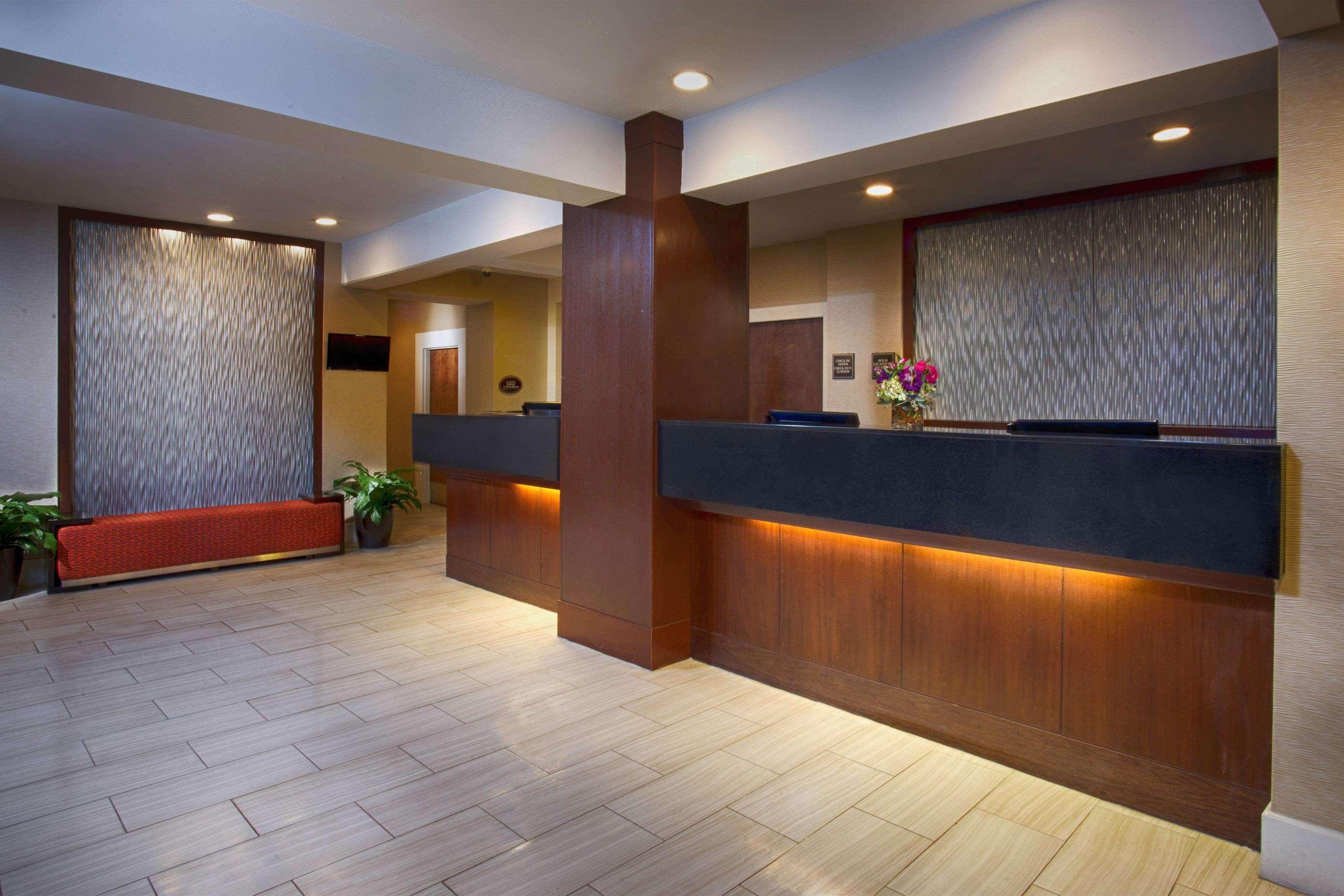 Doubletree By Hilton Norwalk Ξενοδοχείο Εξωτερικό φωτογραφία