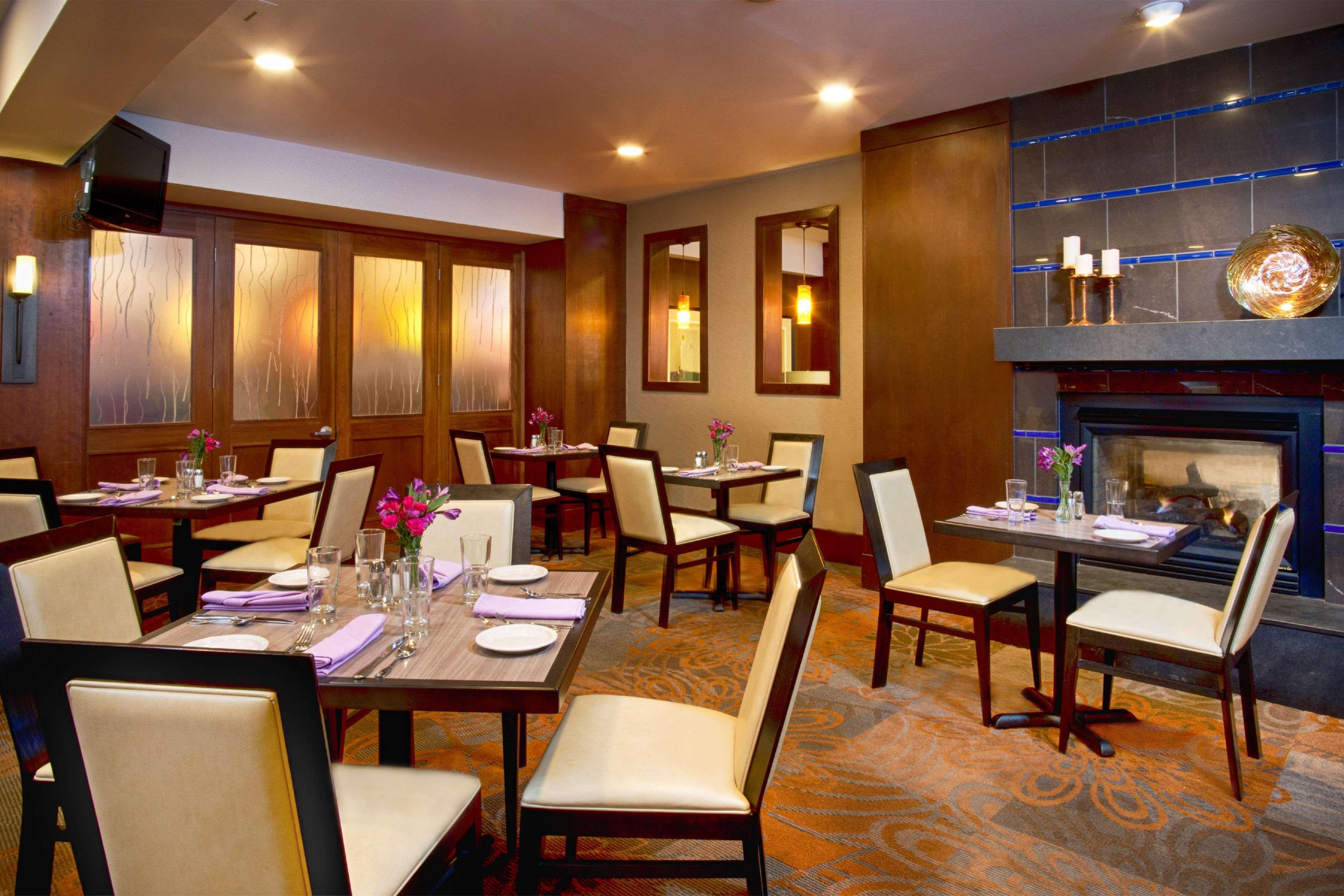 Doubletree By Hilton Norwalk Ξενοδοχείο Εξωτερικό φωτογραφία