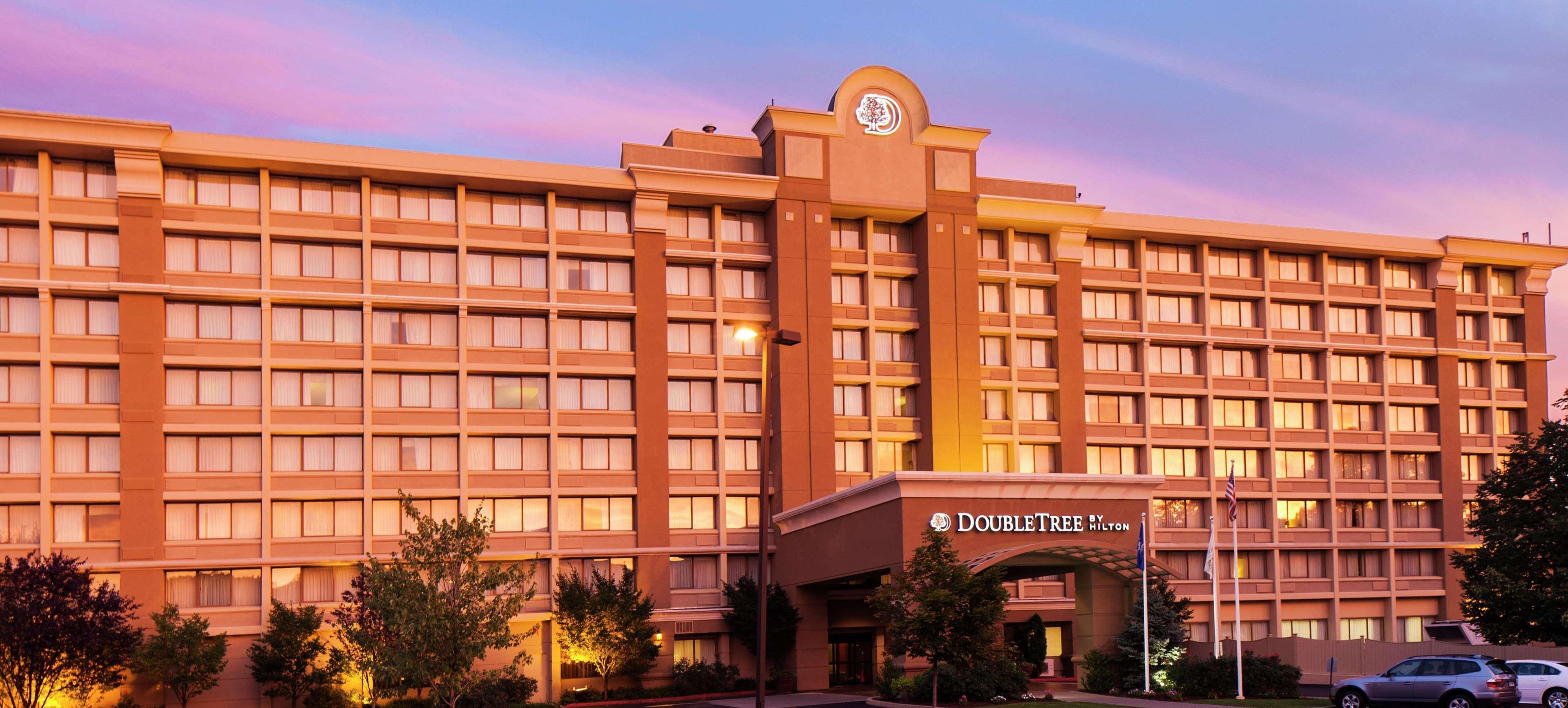 Doubletree By Hilton Norwalk Ξενοδοχείο Εξωτερικό φωτογραφία