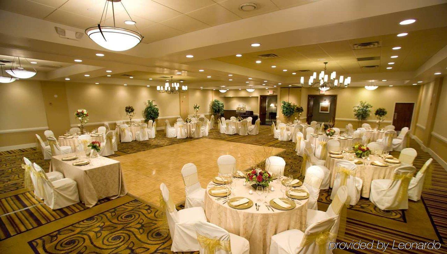 Doubletree By Hilton Norwalk Ξενοδοχείο Εστιατόριο φωτογραφία